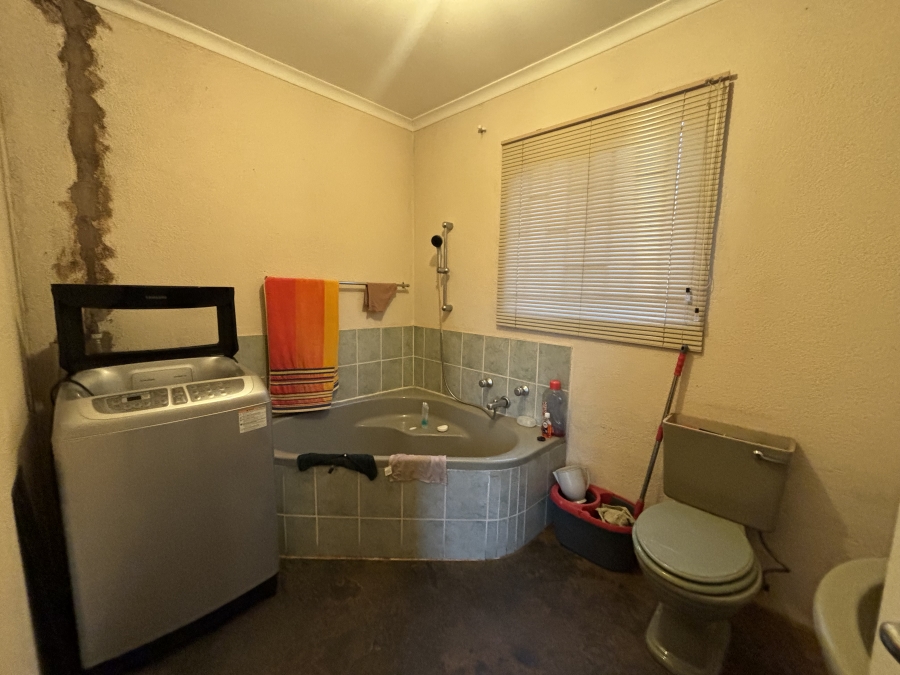 To Let 3 Bedroom Property for Rent in Tlhabane West North West